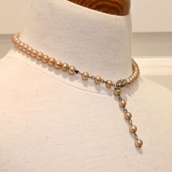 Lovely Antique Faux Champagne Glass Pearl Necklace with Paste Stone Hook Clasp - Picture 4 of 8
